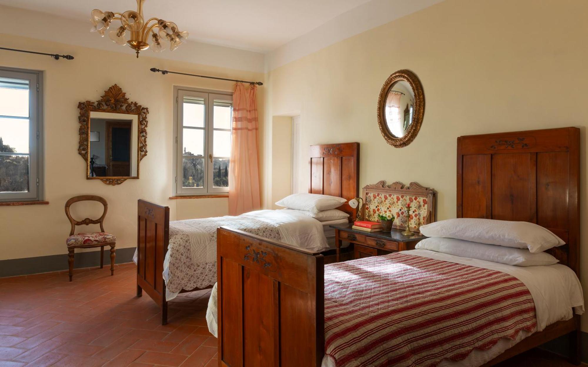 Casa Ezio Marchi - Due Appartamenti E Una Family Suite Bettolle Exterior foto